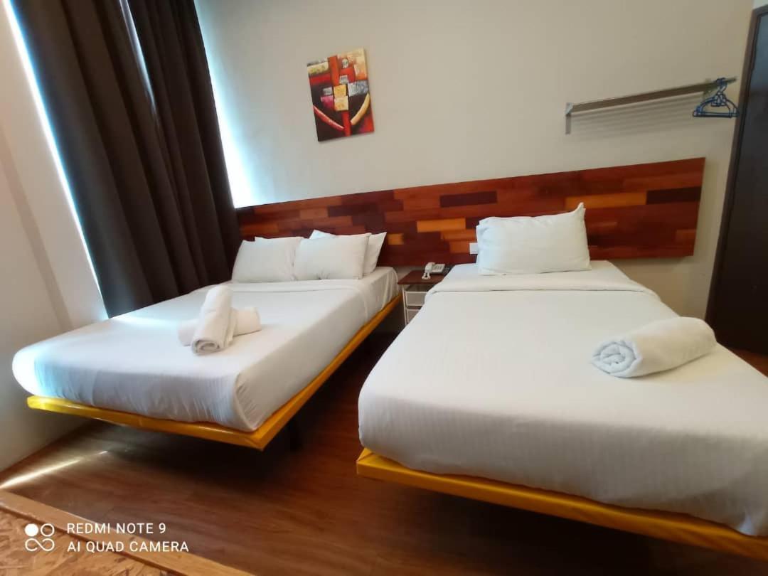 The Riverbank Hotel Kuantan Eksteriør bilde