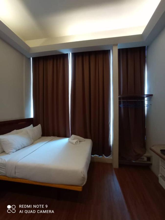 The Riverbank Hotel Kuantan Eksteriør bilde