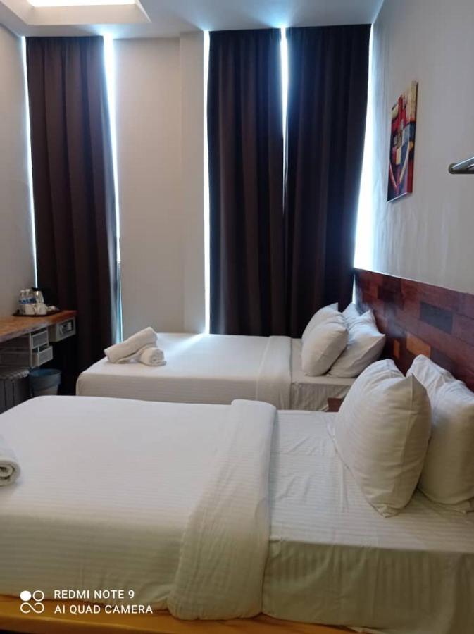 The Riverbank Hotel Kuantan Eksteriør bilde