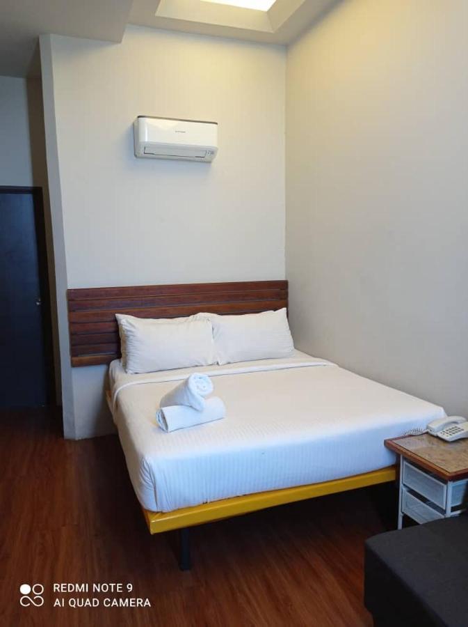 The Riverbank Hotel Kuantan Eksteriør bilde