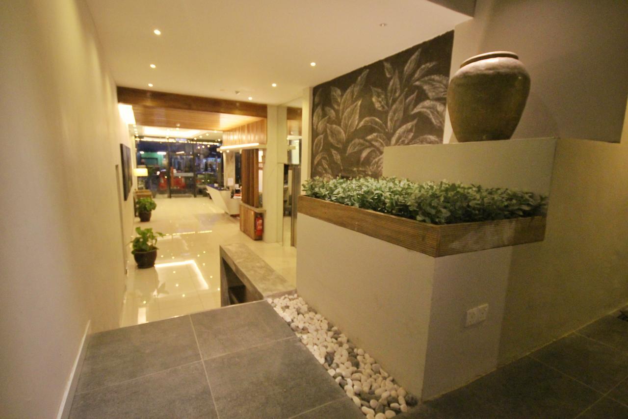 The Riverbank Hotel Kuantan Eksteriør bilde